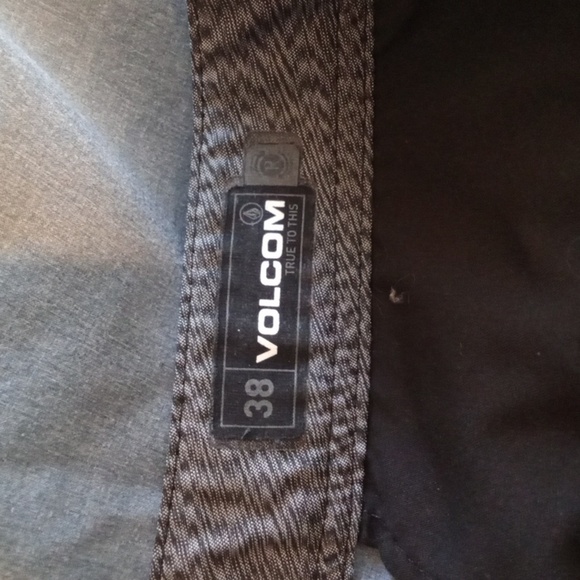 Volcom Blue Flat Front Shorts Casual Style Surf N Turf 4 Way Stretch Mens 38 - Picture 4 of 9